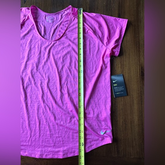 Women's Pink Nike Top- size XXL - Picture 8 of 8